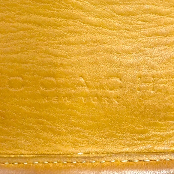 VINTAGE COACH Tribeca Camel Glove Tanned Leather Bleeker Duffle Shoulder Bag - Picture 16 of 17